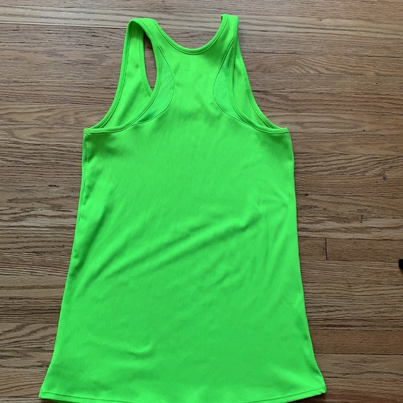 Under Armour Bundle - Tops - Picture 9 of 9